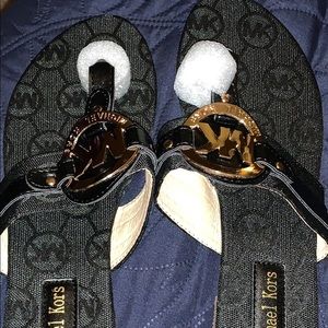 Michael Kors Knick Off Sandals